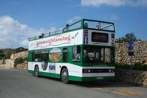 bus travel on malta